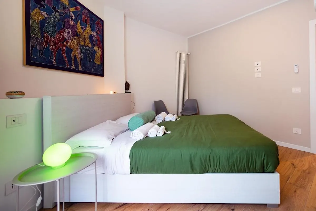 Apartamento Modern Grey Flat In Verona Italia