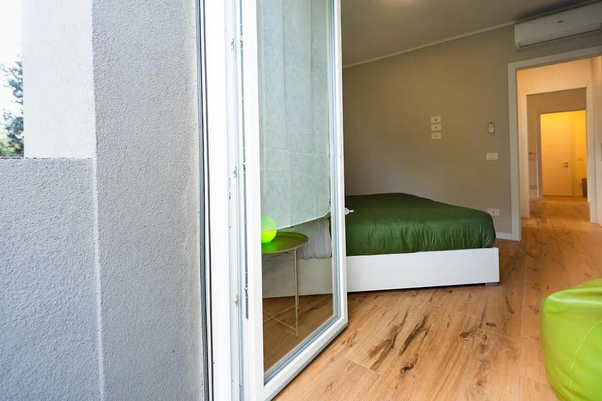Modern Grey Flat In Verona Apartamento